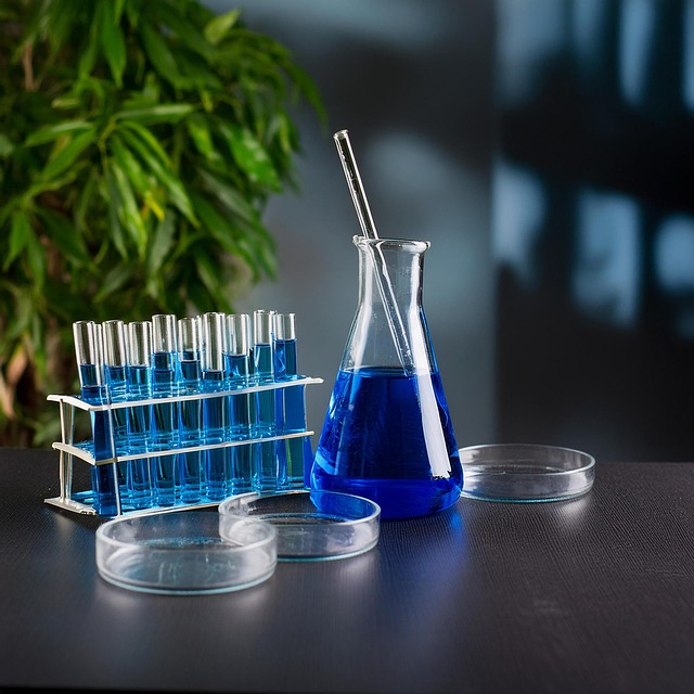 n,n-二甲基環己胺在聚氨酯膠粘劑和密封劑中的應用,提供快速固化和高粘接強度。